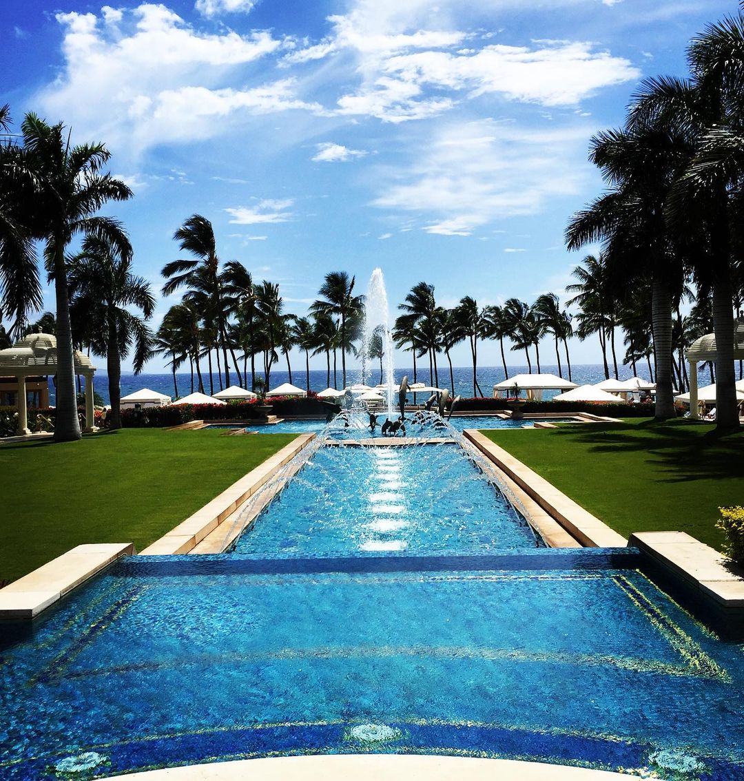 Dreaming of your winter holiday getaway? 

Grand Wailea Maui, A Waldorf Astoria Resort, opened its doors on November 15th. Beautiful beaches, gorgeous sunsets, and tasty food. There are state laws and county guidelines to navigate so let us take the stress of planning away!