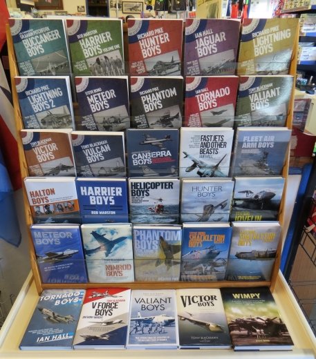 NewarkAirMus's tweet photo. Evening #MidlandsHour our #NAMweAreMissingYou tag is helping to keep everyone motivated during #lockdown2 & our #NAMorderAndCollect can cope with additional orders!
#ShopIndie for Christmas 2020
https://t.co/A5LKqlMODU
#NAMfundRaising https://t.co/5T1oGAPG39