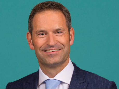 CDAHaarlem's tweet photo. MICHEL ROG BEOOGD CDA-WETHOUDER IN HAARLEM Fractie en bestuur dragen met blijdschap en vertrouwen @michelrog voor als opvolger van @MerijnSnoek als wethouder van Financiën, Sport en Openbare Ruimte. Michel gefeliciteerd met deze voordracht! @cdavandaag @gemeentehaarlem https://t.co/QvPFNkCa8G
