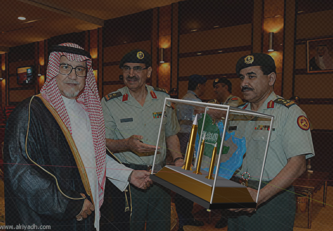 Long thread about my, rather inconclusive, attempts to make sense of Saudi Arabia's golden missile model box. 1/12