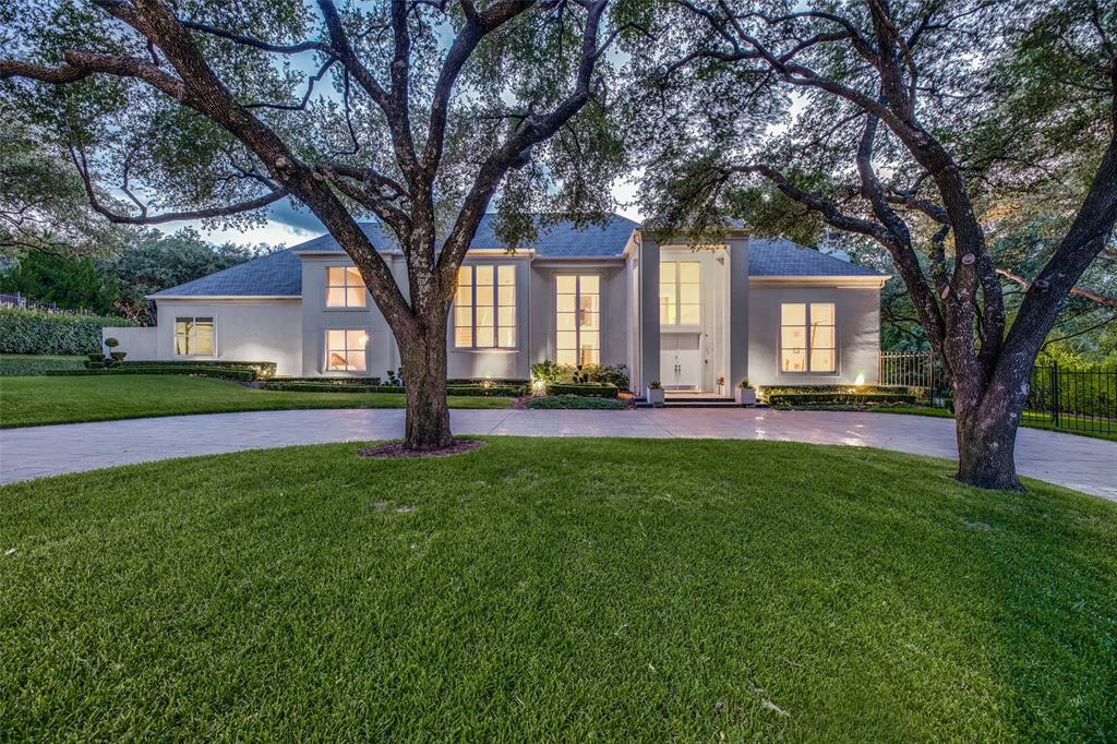 foundersre's tweet photo. What $2 million dollars looks like in Dallas County 
5 beds | 5.5 baths | 6394 Sq. Ft. 
Look at this beauty in North Dallas. Does this clean, white aesthetic stack up to $2,000,000? https://t.co/GHO7e9ZsX0
