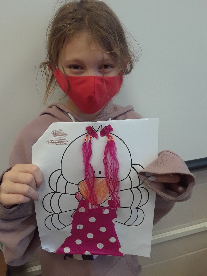 CIScards345's tweet photo. Mrs. Russell’s Class turkeys in disguise!  #CISReadySetReturn https://t.co/r1JMLG2NS7