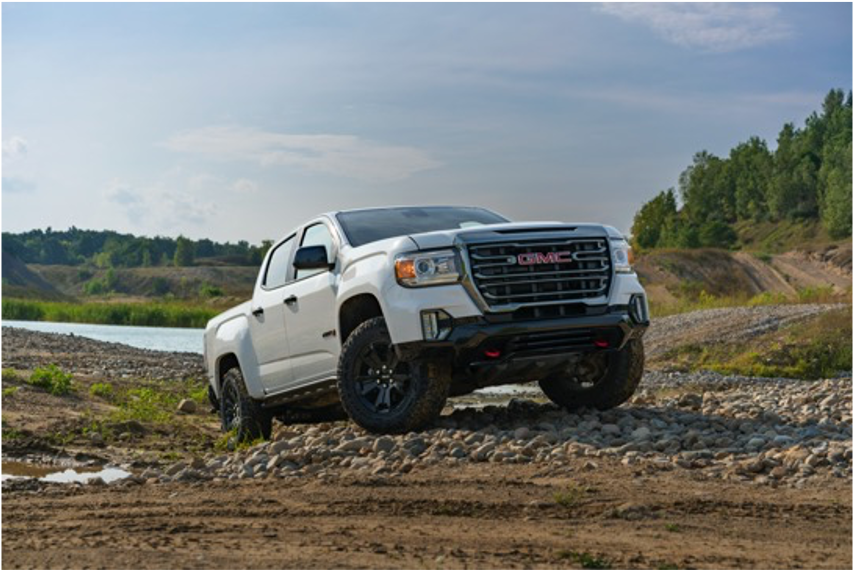 GMC's tweet photo. Where boundless meets boldness. Introducing the new #GMCCanyon #AT4 Off-Road Performance Edition. Learn more: 

 https://t.co/vzAHQzoB2k https://t.co/IRnVJ1MXNN