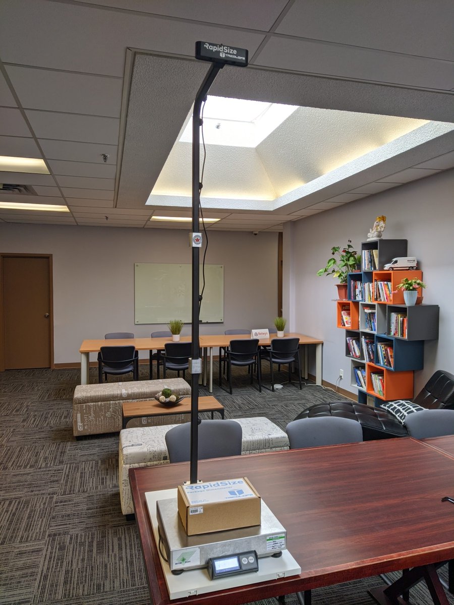 TricolopsTech's tweet photo. Proud to be Ontario Made certified. Look to us for your package measuring needs 

@FedExCanada @DHLCanada @UPS_SmallBizCA @UPS_Canada  @dhlexpressuk @PurolatorInc 

#selfservekiosk #packagemeasurement #ecommerce https://t.co/XSiWMKcZni