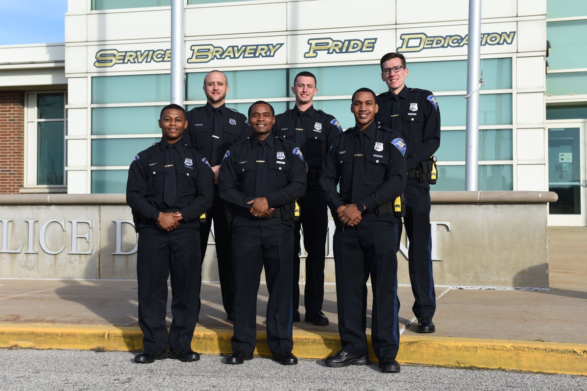 southbendpolice's tweet photo. We had 6 officers sworn in today! Please welcome Officer John Bies, Officer Jalen Lee, Officer Larry Harris, Officer Jalin Diggins, Officer Elijah Tyler and Officer Joe Cole.

Welcome to the team, we are so excited to have you all! https://t.co/d9F83vcShP