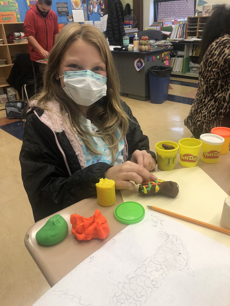 #animaladaptations Students had fun sculpting animals with creative adaptations! <a href="/JoeWalkerES/">Joe Walker ES</a>