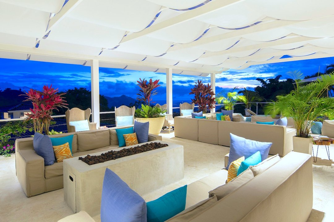 At The Retreat, silence has a sound. Enjoy the space between breaths, pause between birdsongs, and let the warm breeze take away whatever is weighing you down.