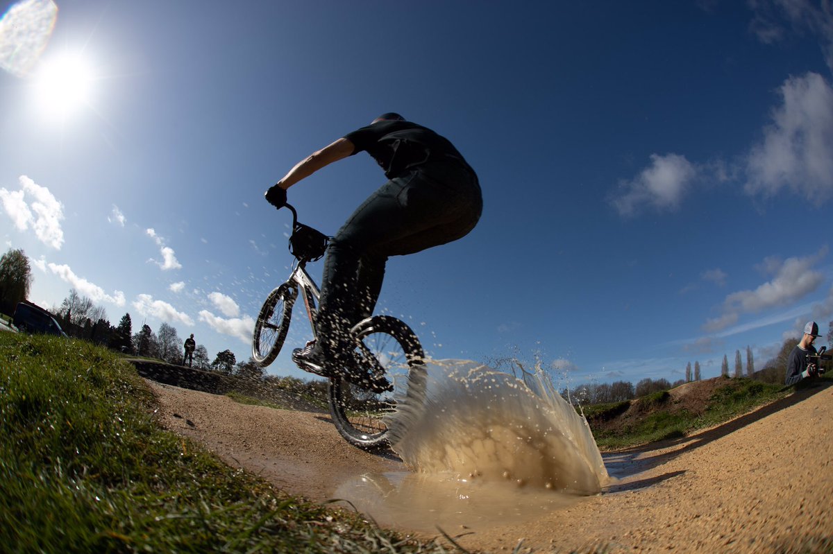 Beaumontracing's tweet image. #humpday

Thankful that not all pump tracks are tarmac. Still great to ride on dirt!

#pumptracks #dirt #winter #mud

📸 - @CharlesTheTog
