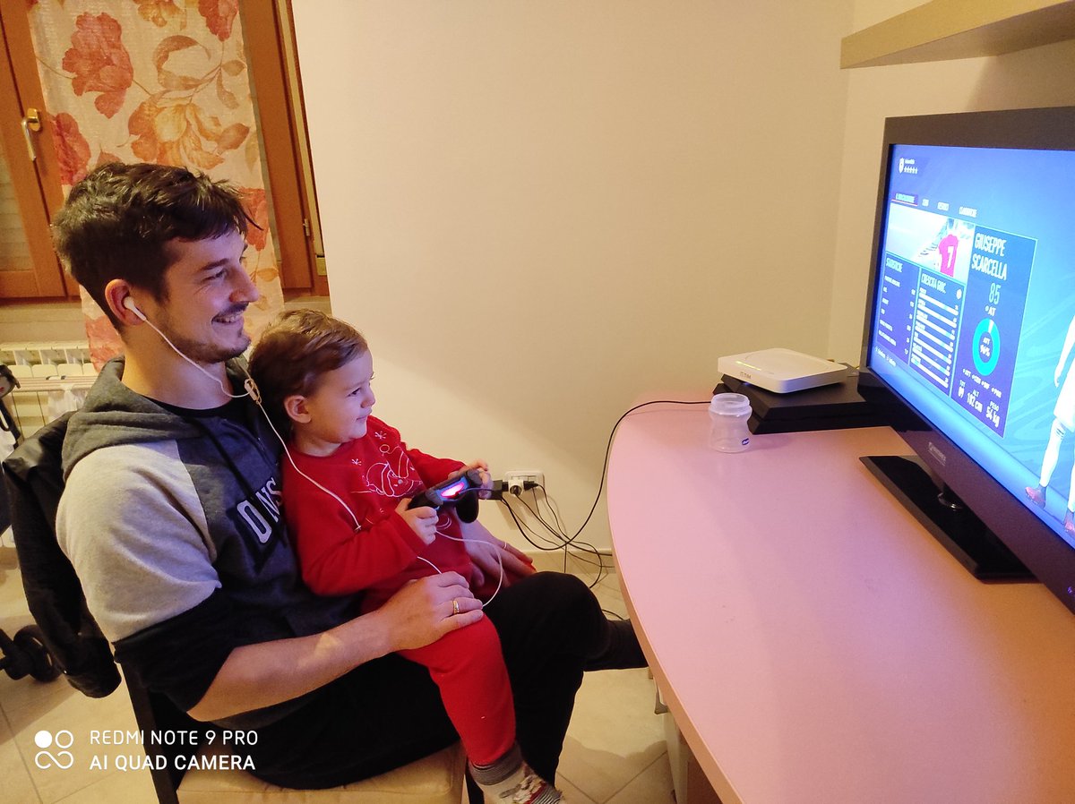 Spazio ai giovani 😂😂