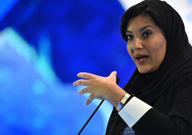 AJELNEWS24's tweet image. عاجل 🔴
.
.
السفيرة السعودية في واشنطن الأميرة ريما بنت بندر بن سلطان تؤكد بأن العلاقات بين السعودية وأمريكا؛ أعمق بكثير من قائد سعودي واحد أو رئيس أمريكي واحد، فهي علاقات قوية وتاريخية تمتد على مدار 8 عقود، وشراكة السعودية جامعة بين الحزبين الديمقراطي والجمهوري على حد سواء.