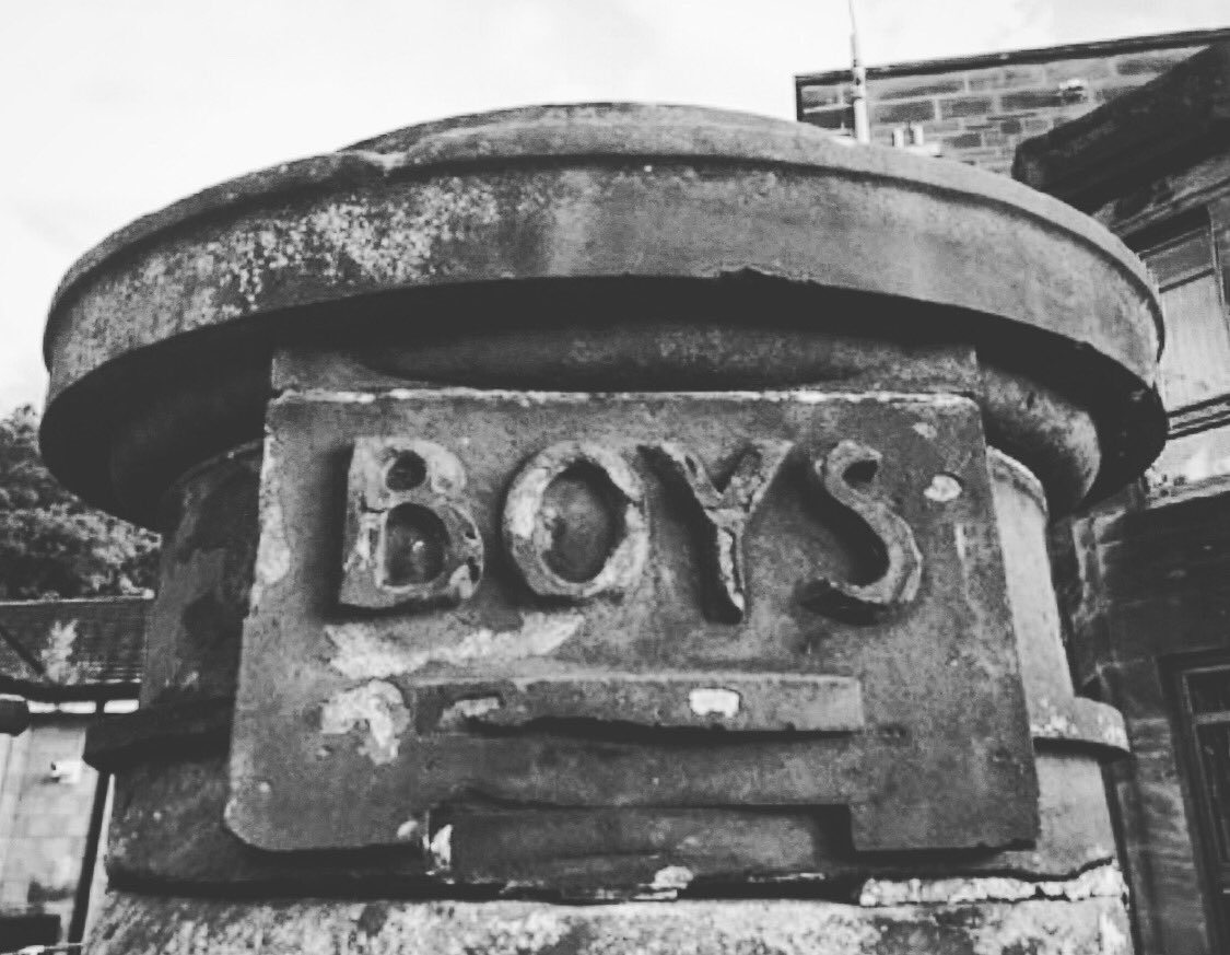 School gates... #schoolgates #howwelived #primaryschool #girlsplayground #boysplayground #scottishschool #schoolarchitecture #motherwell #scottishtown