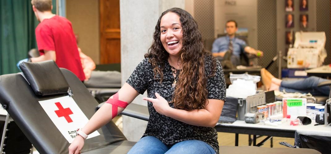 mnredcross's tweet photo. Give to the Max Day is tomorrow! And we've got a match! @federatedins and @HorwitzInc will match dollar-for-dollar donations up to $30,000. Support American Red Cross Blood Services to help patients who need lifesaving blood. https://t.co/sFivxi9HdS #mnredcross #gtmd20 https://t.co/NlwXbOGVAI
