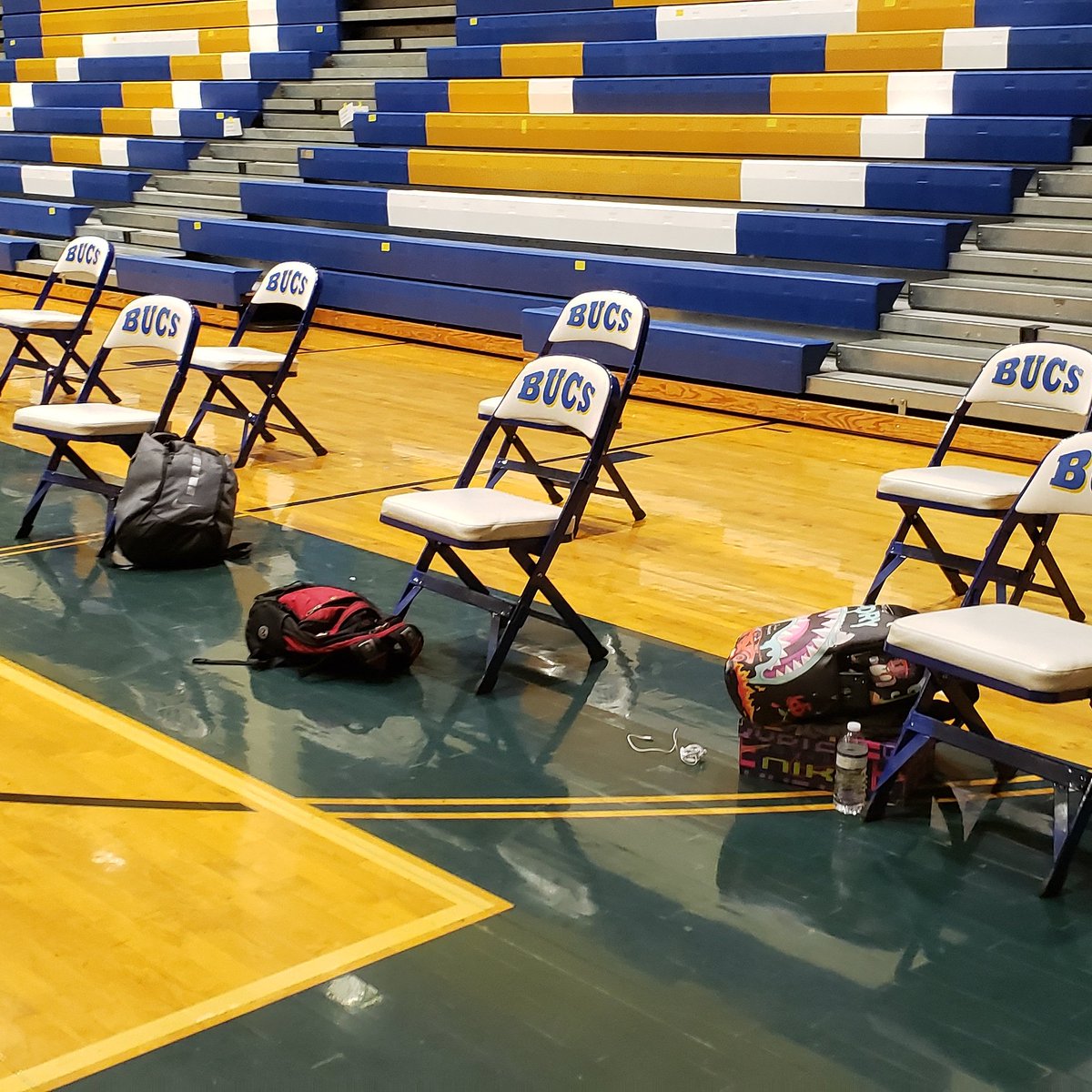 MHS BUCS HOOPS tweet media