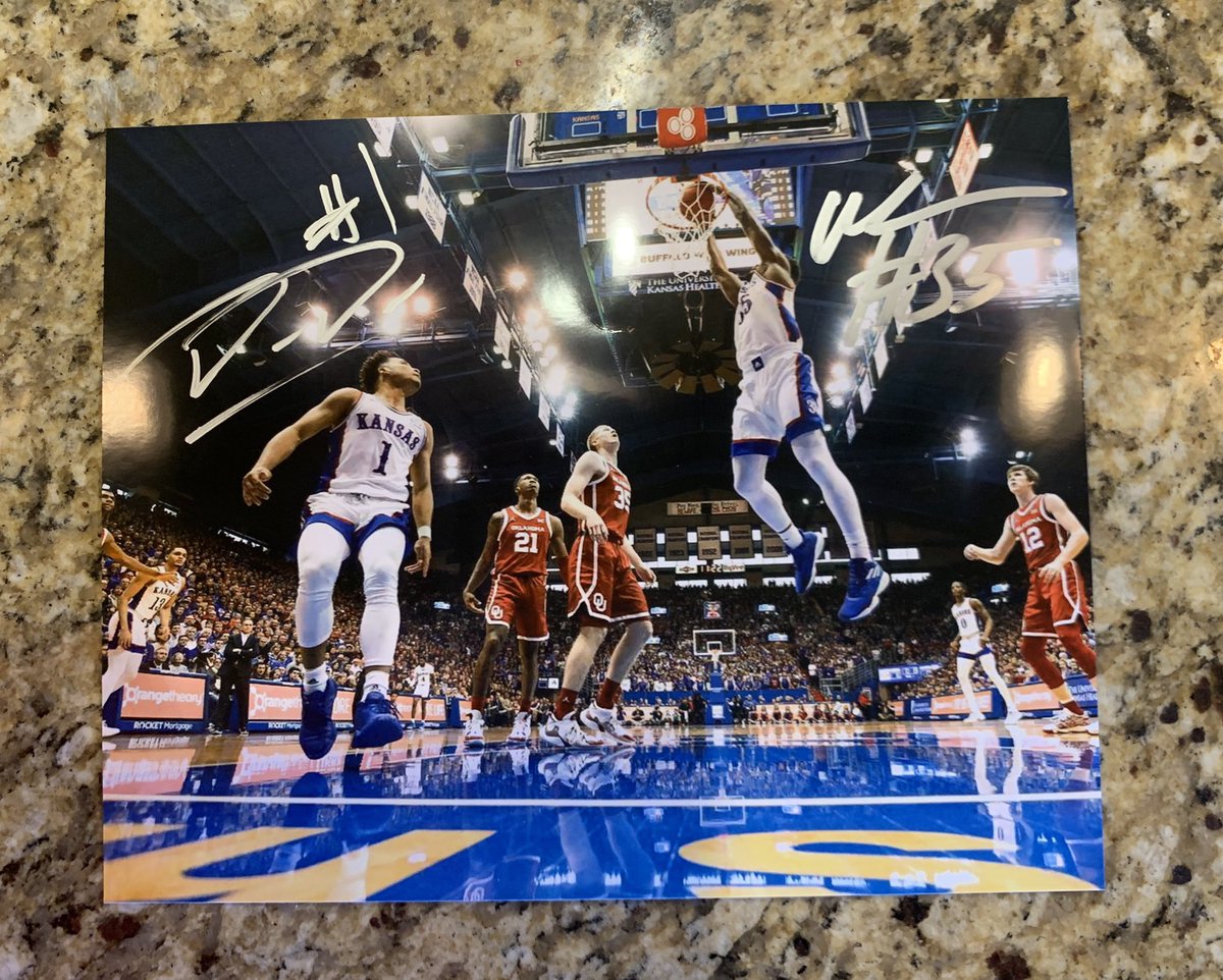 bturner23's tweet photo. In honor of draft night I am giving away this photo signed by both Devon Dotson &amp; Udoka Azubuike🤯🤯

To be entered all you have to do is RT this tweet &amp; follow @bturner23 and @aintnoseatspod

Can’t wait to see where these guys land tonight! https://t.co/LZwCXmfPUj