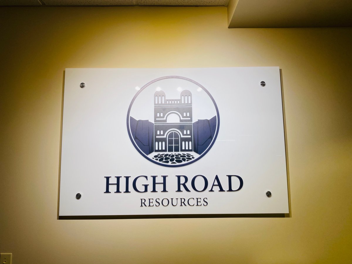 MrSign_PGH's tweet image. High Road Resources chose a classy white and blue lobby sign for their offices.

#LobbySign #OfficeSign #InteriorSign #MrSign #PittsburghSigns #PittsburghBusinesshttps://mrsignpittsburgh.com/products.cfm?signtypeProd=95295733854&amp;amp;pgtype=Lobby%20Signs