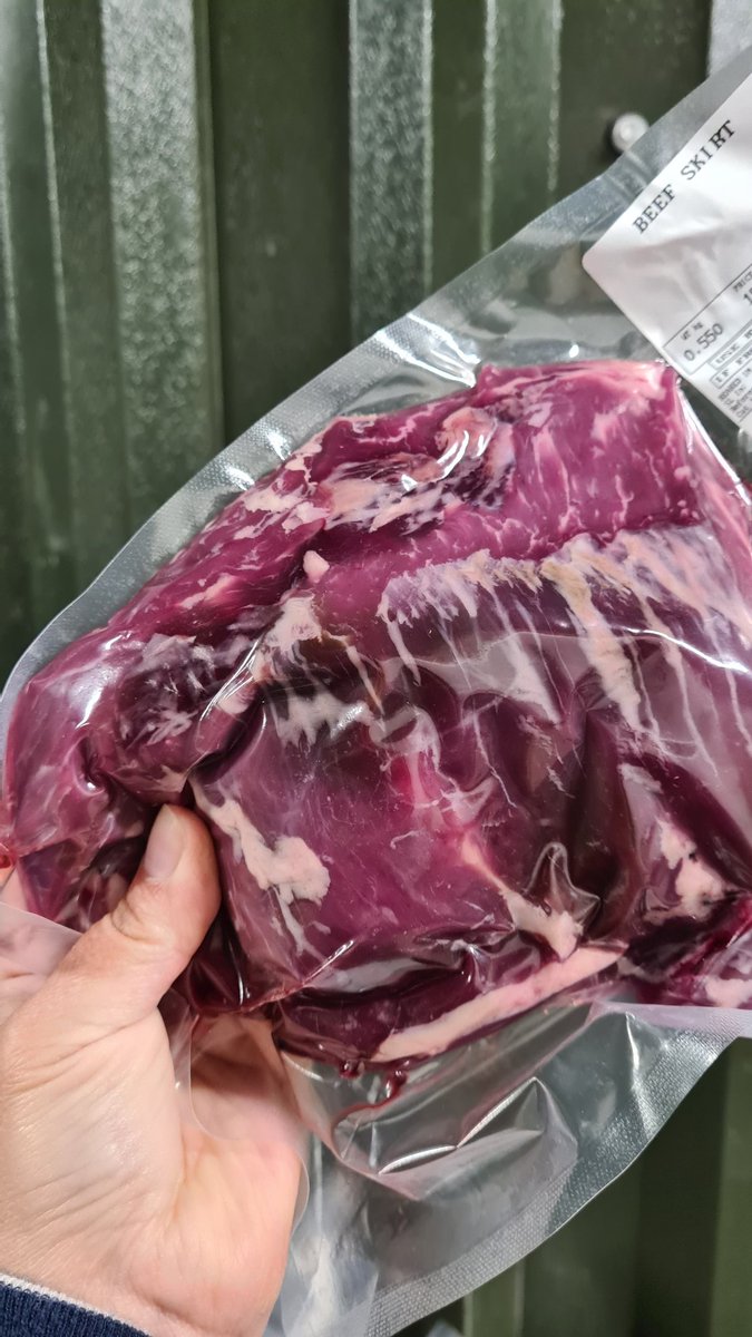 NewMacsFarm's tweet photo. 28 day dry aged, grass fed, slowly matured Dexter beef available at The Mac Shack π₯©ππ best cuts, and cheaper cuts available. #MincedBeef #StirFryStrips #Skirt #Brisket #Topside #ForeRib #Offal #DicedBeef #Steaks #BraisingSteak https://t.co/Uqw35VFCxj