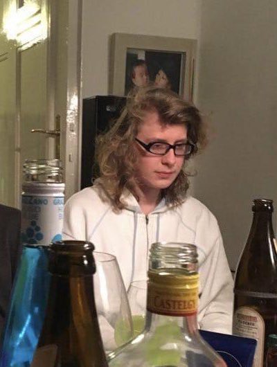 CNK361's tweet photo. @GriffinthePeter Mama die ärgern mich wieder im Internet https://t.co/6RlLjRfvFr
