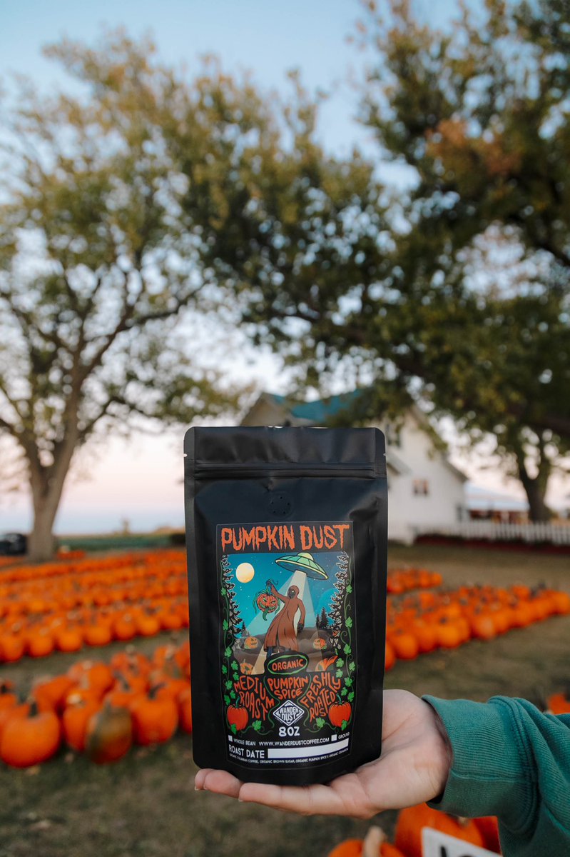 wanderdustco's tweet photo. Grab a bag of “Pumpkin Dust” to stay warm on these chilly November days 🍂☕️ https://t.co/aYnvElYGNO