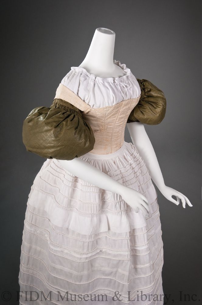 This fabric made its first appearance in fashion in the 1830s when it was used in women’s petticoats to support and shape the growing length and diameter of the early Victorian dress.