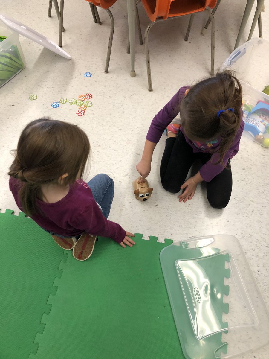 dannigirl2701's tweet image. Even Kinders can Code!! 🙌🏼☺️ #CodeAndGoMouse #CodingCritters  @stemnorth @asdnnb  @LearningHandsOn