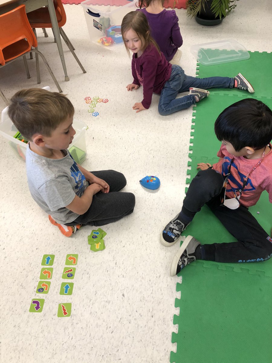 dannigirl2701's tweet image. Even Kinders can Code!! 🙌🏼☺️ #CodeAndGoMouse #CodingCritters  @stemnorth @asdnnb  @LearningHandsOn