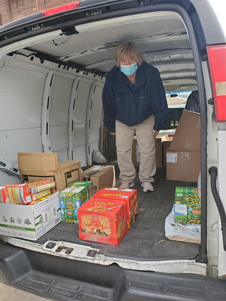 LSHphilly's tweet photo. Thanksgiving is next week, and our Food Drive is in full swing! Thank you so much to all of our volunteers and staff who helped us unload and bag everything up last Friday, and a special thanks to @AriaHealth for the food and delivery!
#NonProfit #Food #Hunger #LSHPhilly https://t.co/wgvoeq4Ask