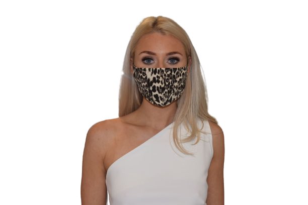 Samsthreads's tweet photo. Face masks are custom made,  double layered and lined in silk, breathable and reusable 😷 only £9.99 #facemasksforsale #bespoke #silk https://t.co/yzXmfifI2n