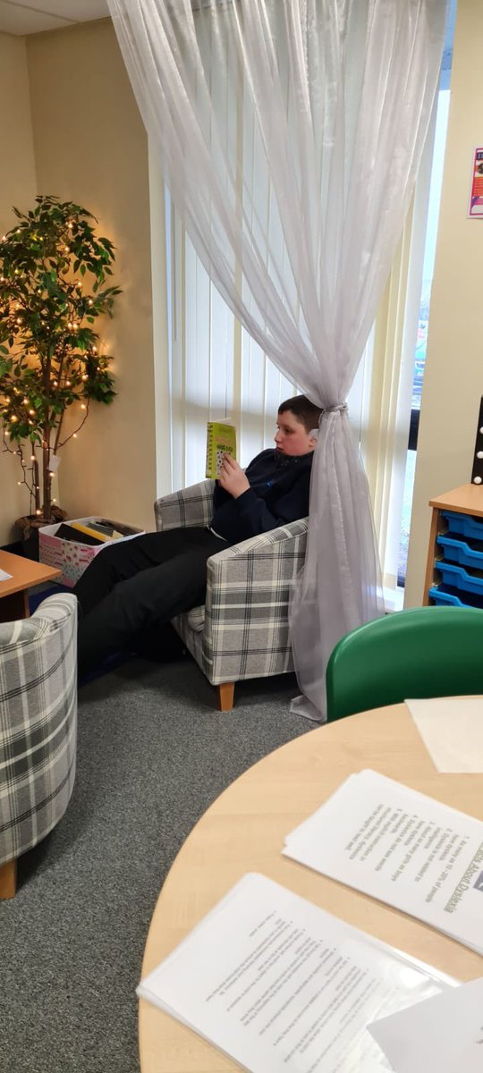 New intervention “Reading For Pleasure” started today which was thoroughly enjoyed by our learner #readingforpleasure #newintervention #thelink #thisisap @Head_TheHeights <a href="/Tillybeanlopez/">MrsLewis</a>