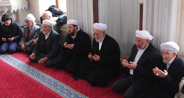 mufidyuksel's tweet photo. Dayım, Şeyh Nureddin (Mutlu) Bitlis-Norşin (Güroymak)'de Covid-19/Corona  tedavisi görmektedir, duâlarınızı bekliyor. Duâlarınızı esirgemeyin. Allah (C.C) âcil şifâlar versin. https://t.co/zWzqqlGpdk