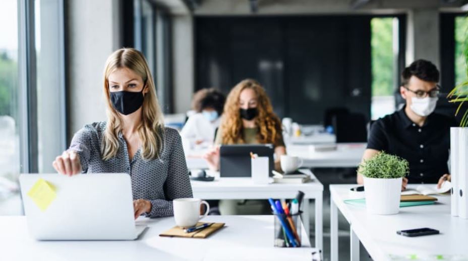 Execucompass's tweet image. Stay up to date on safety! Cal/OSHA voted unanimously to pursue the drafting and adoption of a California COVID-19 safety regulation, read more here: ow.ly/RP1j50Cosph

#recruitment #hiring #humanresourcesmanagement #recruiting #humanresources #safety #workplace #workplace