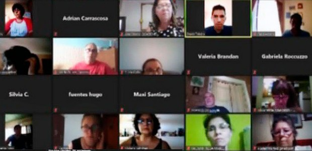 SitioGremial's tweet photo. 🗞️Docentes de Santiago del Estero cumplen dos jornadas de lucha por “urgente aumento salarial” - Sitio Gremial
▶️https://t.co/zWilF0hl5g
#CISADEMS #docentes #salarios #paritarias #gremios #sindicatos #NoticiasGremiales #SitioGremial @cisadems2 @Dartoledo https://t.co/rgAtMo27fC