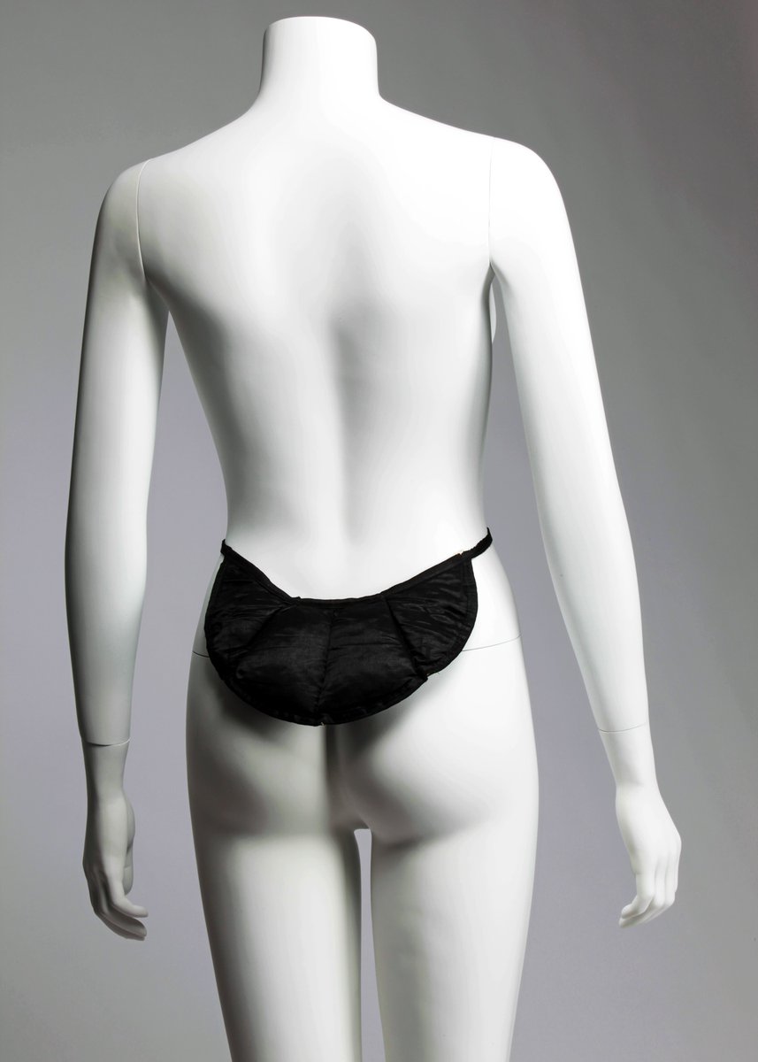 With skirts fitting snugly to the hips and derriere in the late 1890s, however, some women relied on skirt supports to achieve a gracefully rounded hipline that set off a small waist.