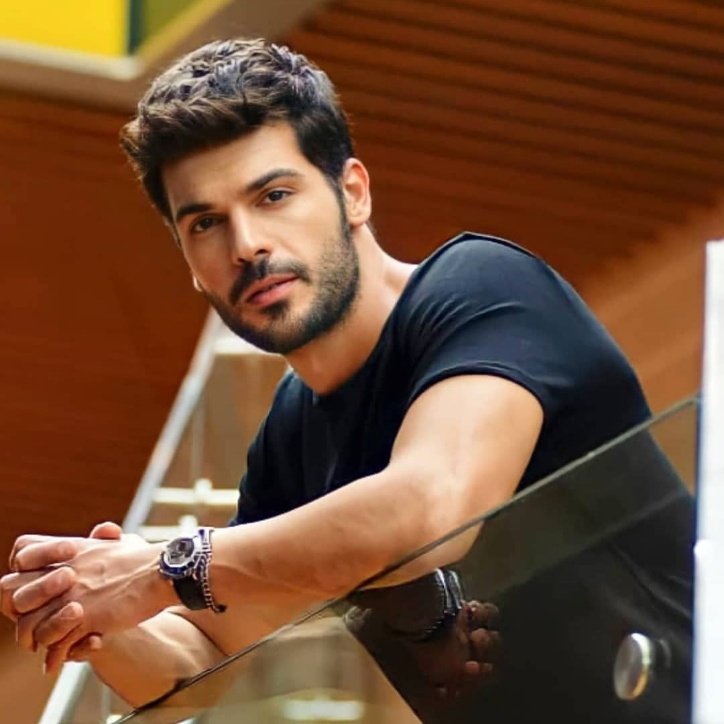 #NuevaFotoDePerfil 
#SolYanım #TolgaMendi