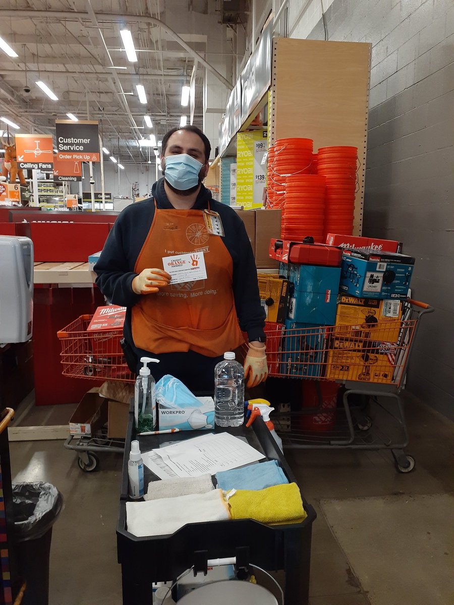 FES <a href="/JosifRod4006/">Jose Rodriguez</a> got caught Orange handed. When heading out to help with a team lift in the loading zone, he used his gloves and loaded safely. Way to lead by example. 
#safetyispersonal #team4006
@brian4006 <a href="/LaurelHappe/">Laurel Happe</a>
