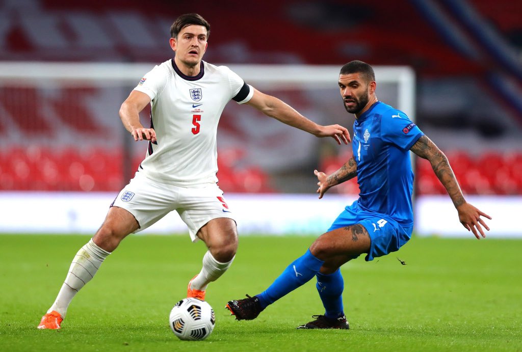 @Sammy73022813 @AlexH97x @England @HarryMaguire93 Harry Maguire’s game by numbers vs. Iceland:
125 total touches
88% pass accuracy
10/11 aerial duels
10/11 long passes
3/4 ground duels
2 chances created
1/1 tackle
Quality again. 👌 https://t.co/VpTkKEglmZ
Now I ask what were you watching? He was LCB as part of a back 3.