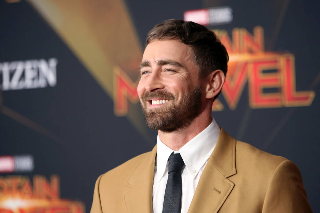 MargoPapillon's tweet photo. Have a nice evening for everyone with the elegant Lee โญ
#LeePace #Pacefamily #ElegantLee https://t.co/7ZWqsrsYrd