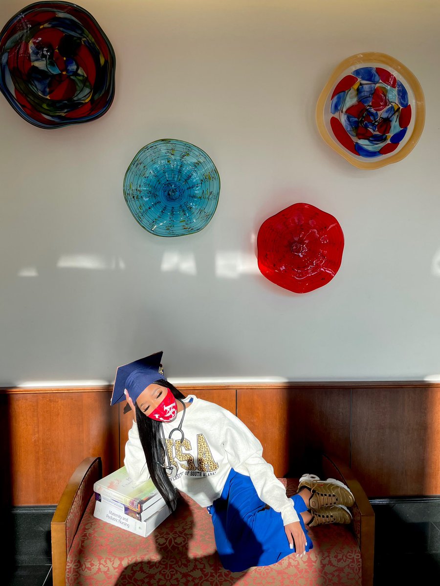 Lexxxnikol's tweet photo. Alexis Jones, RN, BSN ❤️ I graduated Nursing School THANK YOU GOD https://t.co/XFeDLi78Jq