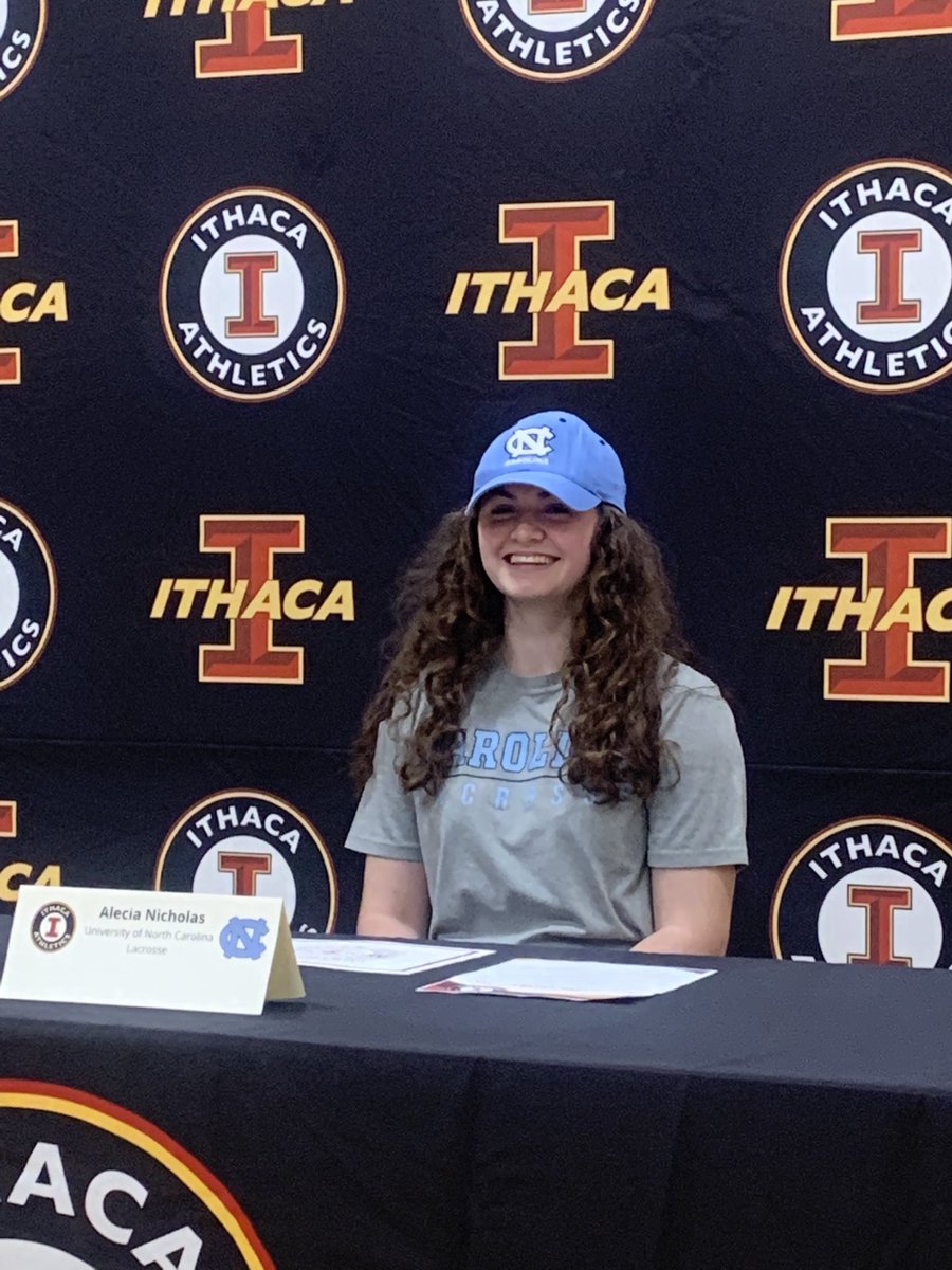 ⁦@AthleticsICSD⁩ ⁦<a href="/CoachValletta/">Stephanie Valletta</a>⁩ ⁦<a href="/jasonmtrumble/">Jason M. Trumble</a>⁩ Thanks for making the night special for Alecia. Great job Mrs. Little and Coach Valleta ⁦<a href="/uncwlax/">UNC Women's Lacrosse</a>⁩