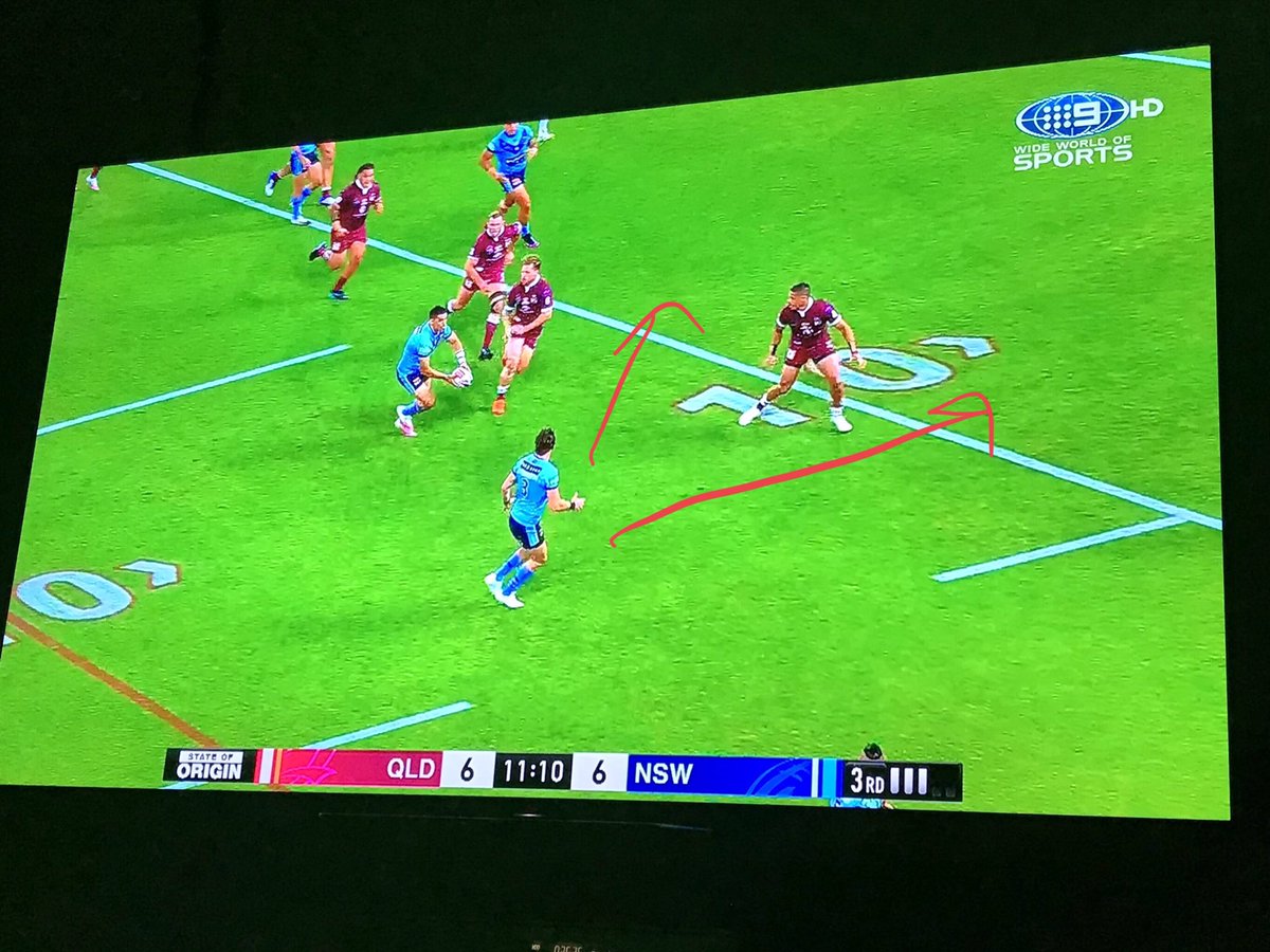 PS. Gutherson was never a threat as a centre. Walker is begging him to do something. Hit that inside hole or do an in then away.....just another QLD tackle