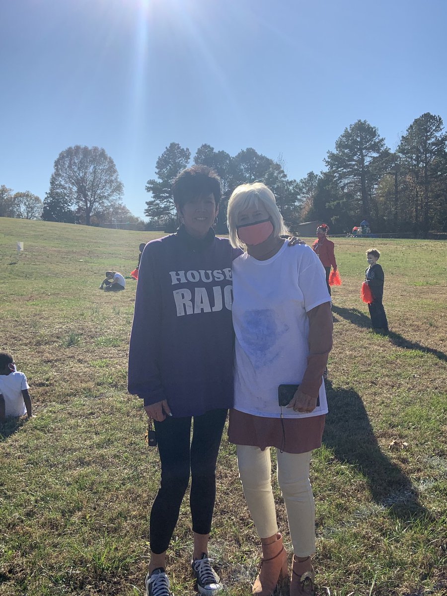 DentonDena's tweet photo. @LMESTigerNation @Supt_Hamlett @FCPSchoolsTN 💜💙 https://t.co/IySDosZpMV