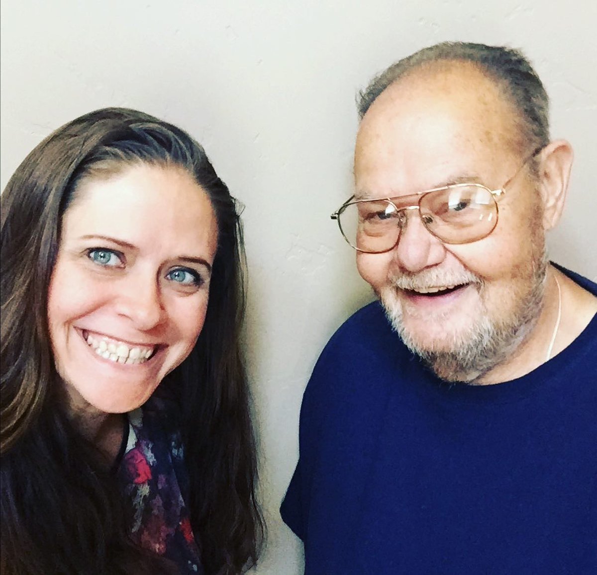 PanCANUtah's tweet image. Time to pull back the curtain!  I’m Becki B and tomorrow I’m wearing my purple for World Pancreatic Cancer Day because nearly 5 years ago, I lost my best friend...my pops to this terrible disease.  Let’s raise awareness and find a cure!  #UtahPanCanFam #PanCANforProgress