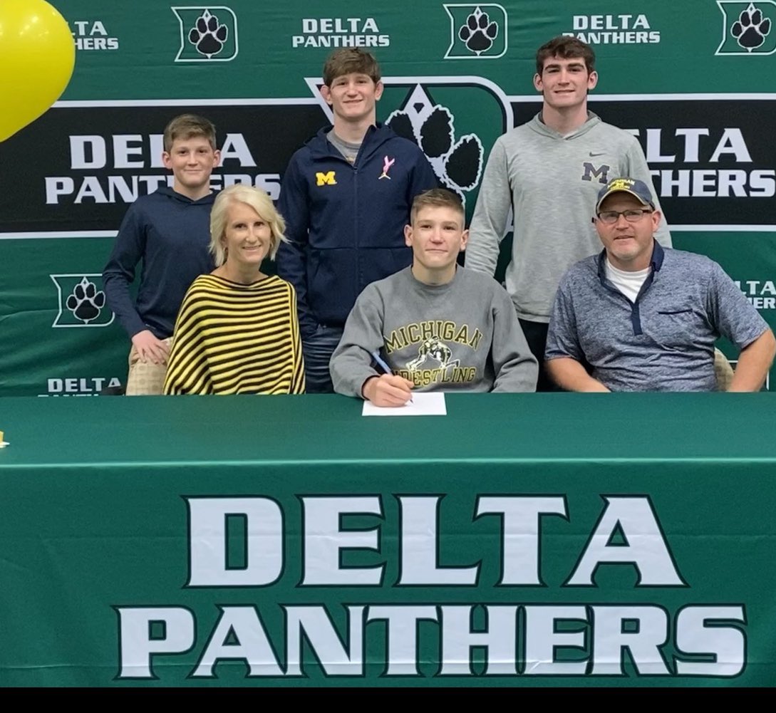 Signing day: 
 ⁦@_zmattin02_⁩  formally signs his NLI to attend ⁦<a href="/umichwrestling/">Michigan Wrestling</a>⁩.  

Congrats Zack!  

#pridex3