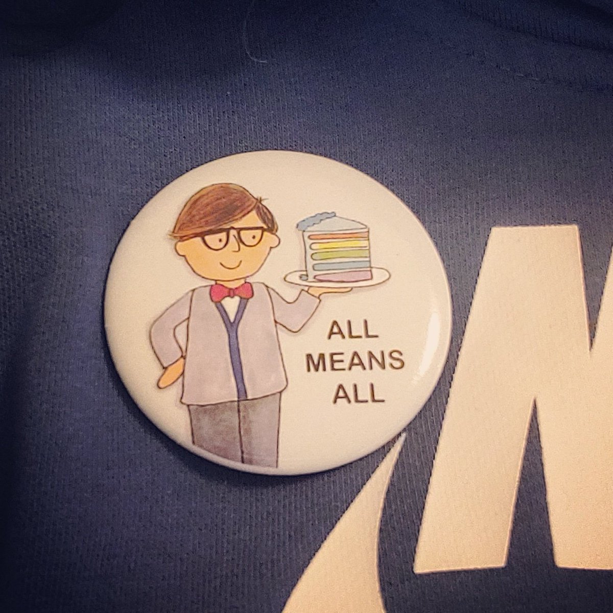 Jenn2Marie's tweet photo. I am so fortunate to have gotten the chance to experience the awesomeness that is the @tweetsomemoore! 🤩 Thank you so much for your tireless passion and drive to advocate for all learners. 
.
.
.
Shout out to @kwiens62 for the fantastic #ShelleyMoore pin! ❤️❤️❤️ https://t.co/88kUmXqMsg