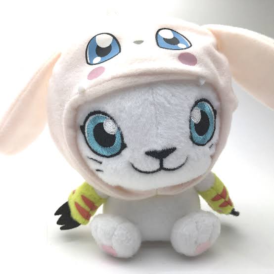 SeeuYolei's tweet photo. @CometaNeobi @IvannaPoison *regresa con el pequeño*
Adivina que ^w^...ya pude entrar a Dmo
*le da al pequeño un pequeño peluche de tailmon* 
Jugamos? https://t.co/blJlruv3ND