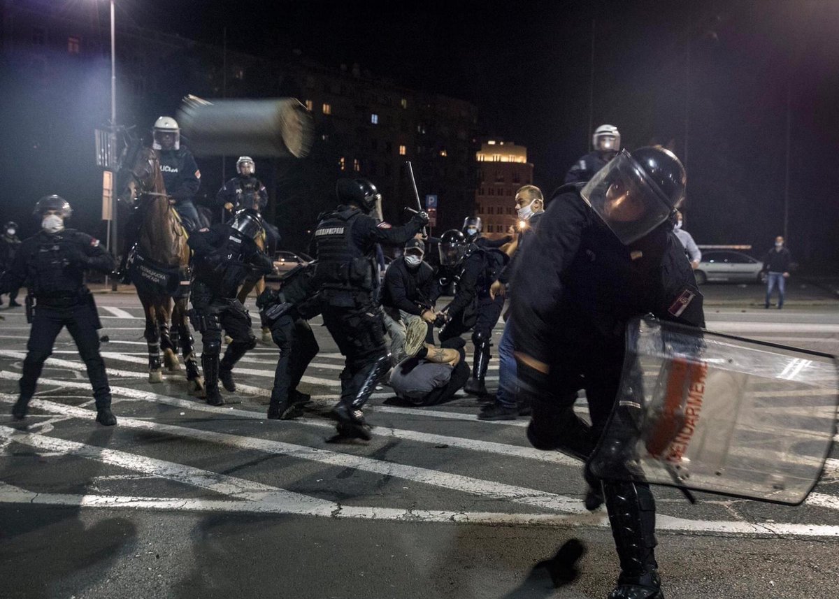 democracy4srb's tweet photo. @usambserbia We demand you confirm or deny whether you stated that Serbian police showed "restraint" during the July protests across Serbia.

Thousands of people in Serbia have united in opposition to the police's brutality during these protests. 

https://t.co/WJEiG5f4Eg https://t.co/wLLeglczBX
