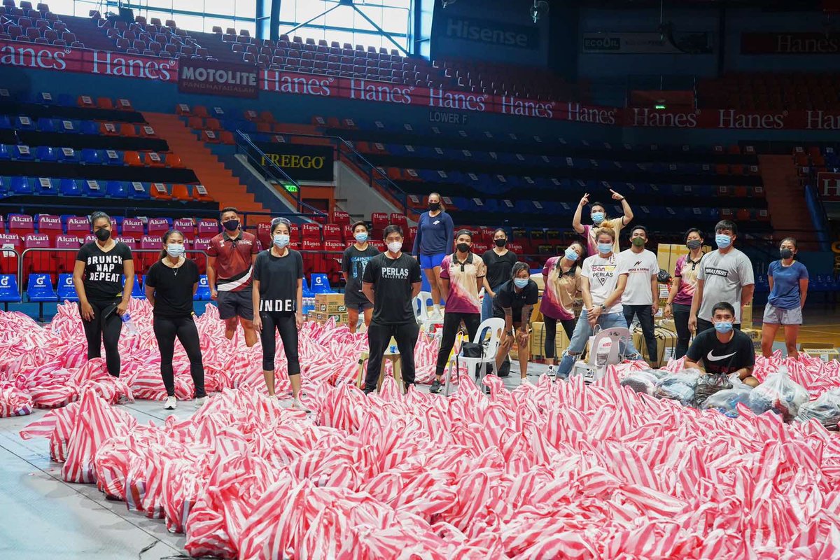 Volleyball Community Gives Back tweet media