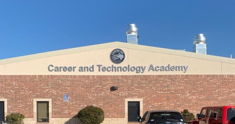 CanyonISD's tweet photo. The Career and Technology Academy received new signage.   The District is proud of the program offered at the CTA campus...Health Sciences, Culinary Arts, Cosmetology, and Construction Technology. https://t.co/KXMXEJfwAT