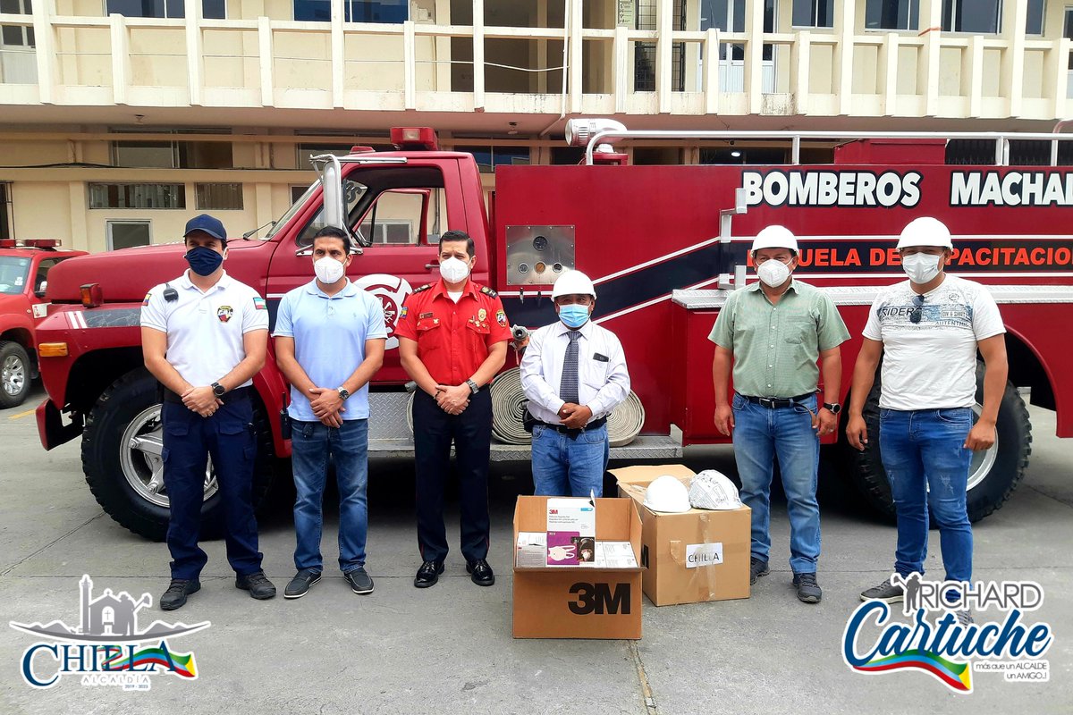 #BoletínDePrensa 📝

<a href="/BomberosMACH/">Bomberos Machala</a> donó una motobomba para el cantón  #Chilla.

Facebook: facebook.com/38751673544996…