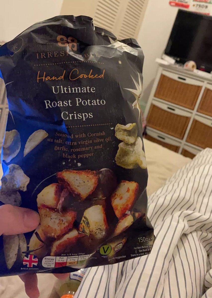 laposhsnack's tweet photo. Potato-flavoured crisps. WE’VE REACHED PEAK 2020 LADIES AND GENTLEMEN! 📷 @edzlewis https://t.co/h9BjnLwTJE
