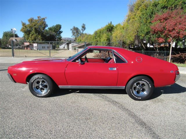 CollectorCarAds's tweet photo. The AMX came and went in a flash but what a nice car it was. https://t.co/z4qJxbwEBo https://t.co/gz3zeqa7UA